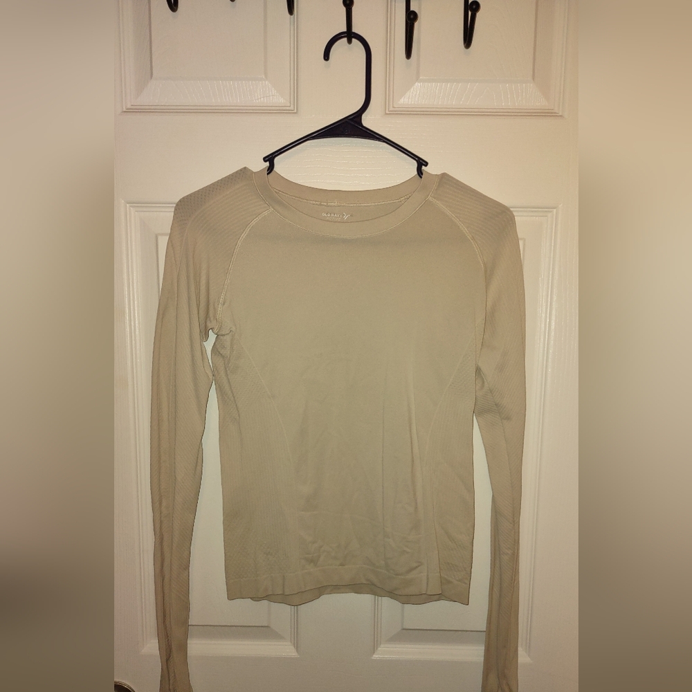 Active wear long sleeve